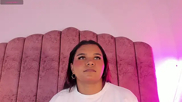 Carolina Evanss online show from 12.18.25