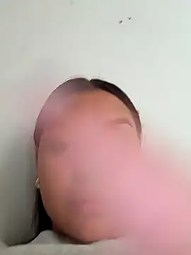 Snapshot of Val_clarck chatting on 12.20.24 Val clarck online show from 12.20.24