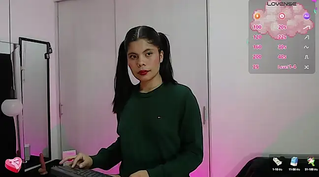 cutehanna1 online show from 02.13.25