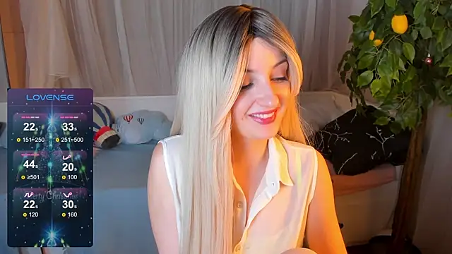 Katty Lights online show from 01.04.25