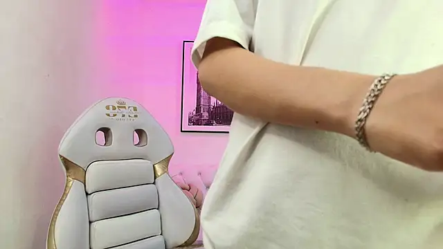 Theia moon online show from 12.22.24