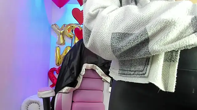 Theia moon online show from 02.14.25