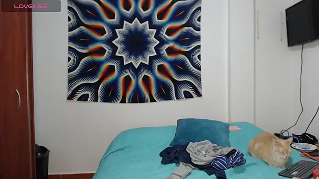 AshleyandTyler online show from 12.08.24