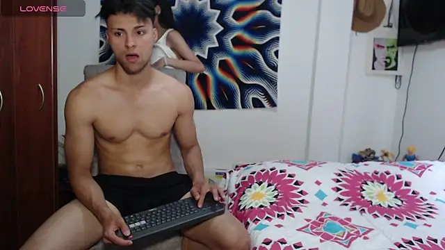 AshleyandTyler online show from 01.26.25