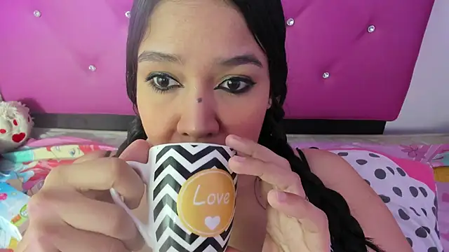 Venus Blackk online show from 09.15.25