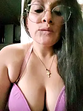 Neve Collins online show from 12.24.24