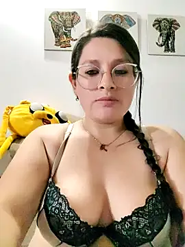 Neve Collins online show from 01.21.25