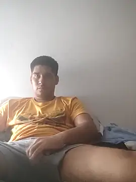 estudiante69 online show from 12.31.24