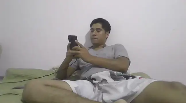 estudiante69 online show from 02.24.25