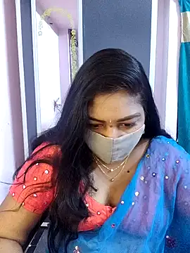 Snapshot of RomeoJuliet345 chatting on 02.25.26 RomeoJuliet345 online show from 02.25.26