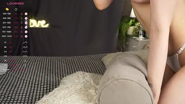 DorisHalsted online show from 12.10.24