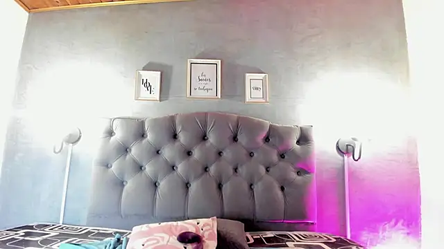 MeridaLane online show from 09.29.25