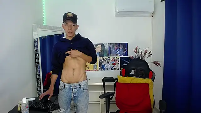 Favel Gomez7 online show from 03.17.25