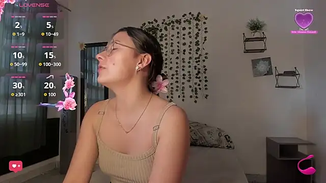 Noellesable online show from 09.13.25