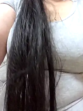 Snapshot of big_yoyo chatting on 11.27.25 big yoyo online show from 11.27.25