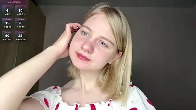 OdelinaFicken online show from 02.15.26