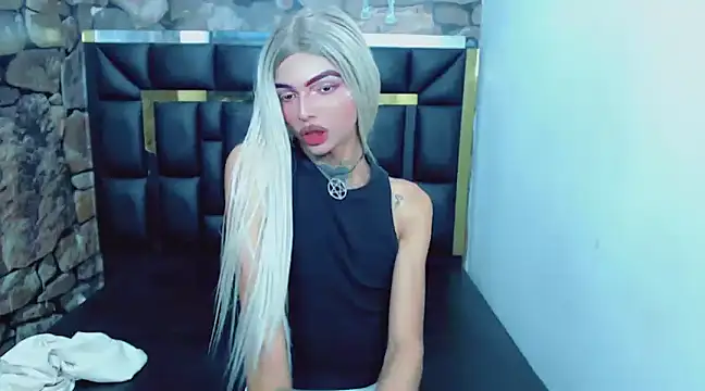 Luna and valery online show from 12.28.24