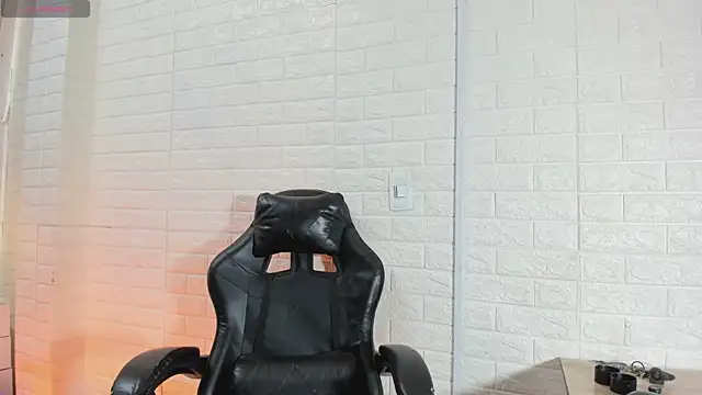 sweet kitty0110 online show from 03.14.26