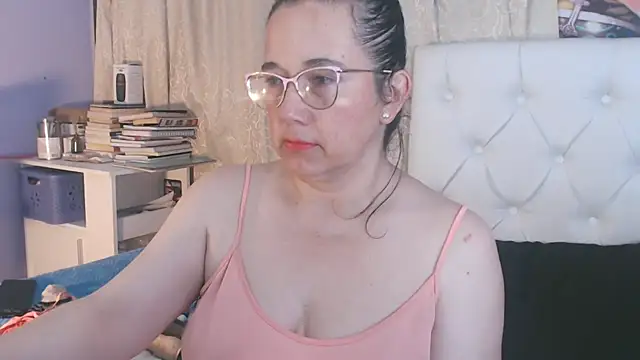 maturepriscila online show from 02.28.25