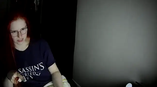 Snapshot of LilyFoxxx chatting on 12.08.24 LilyFoxxx online show from 12.08.24