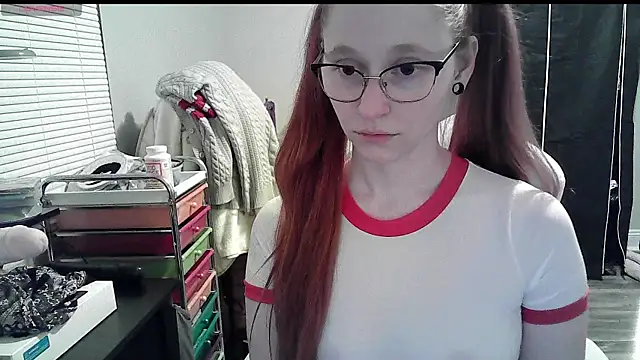 Snapshot of LilyFoxxx chatting on 01.15.25 LilyFoxxx online show from 01.15.25