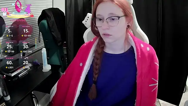 Snapshot of LilyFoxxx chatting on 03.19.25 LilyFoxxx online show from 03.19.25