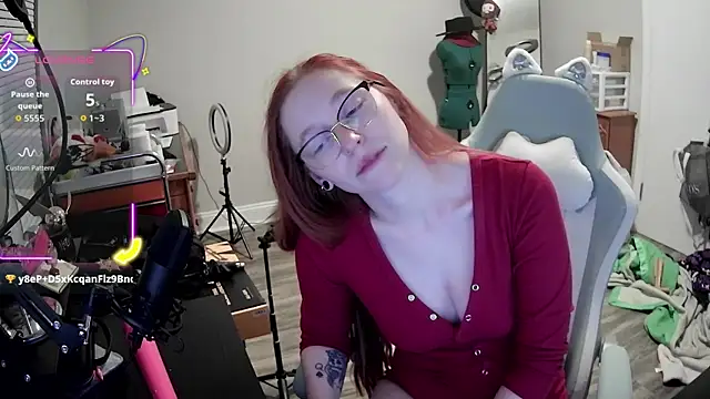 LilyFoxxx online show from 09.15.25