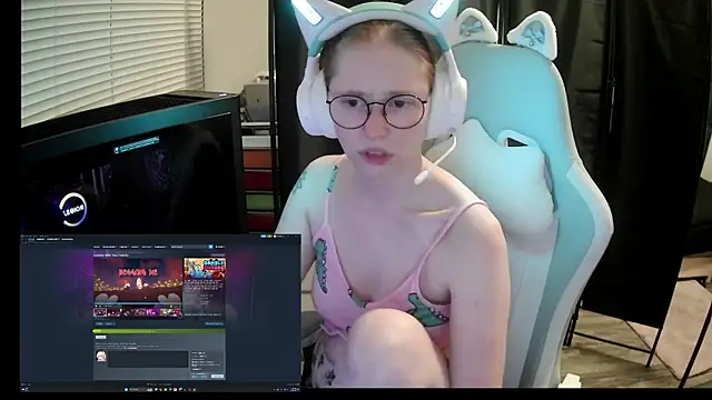 Snapshot of LilyFoxxx chatting on 05.13.26 LilyFoxxx online show from 05.13.26