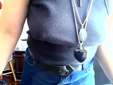 Snapshot of escritorasafada chatting on 01.13.25 escritorasafada online show from 01.13.25