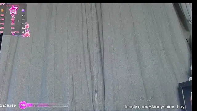 Snapshot of Skinnyshiny_boy chatting on 05.18.26 Skinnyshiny boy online show from 05.18.26