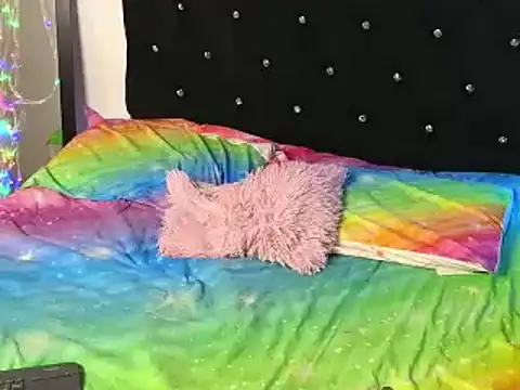 Snapshot of Sweet_xuee18 chatting on 02.19.25 Sweet xuee18 online show from 02.19.25