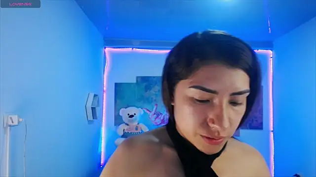 Snapshot of Sofi_hot_4m chatting on 01.18.25 Sofi hot 4m online show from 01.18.25
