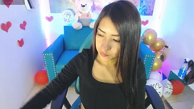 Snapshot of Sofi_hot_4m chatting on 02.25.25 Sofi hot 4m online show from 02.25.25