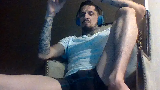 Snapshot of Paybackk100 chatting on 02.10.25 Paybackk100 online show from 02.10.25