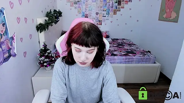 ElizaNik  online show from 12.27.24