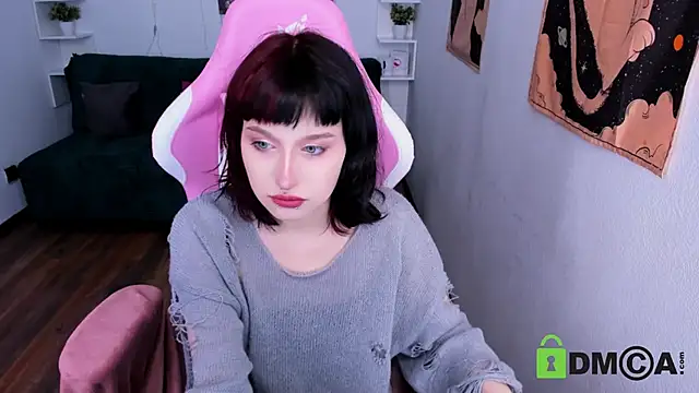 ElizaNik  online show from 03.14.25