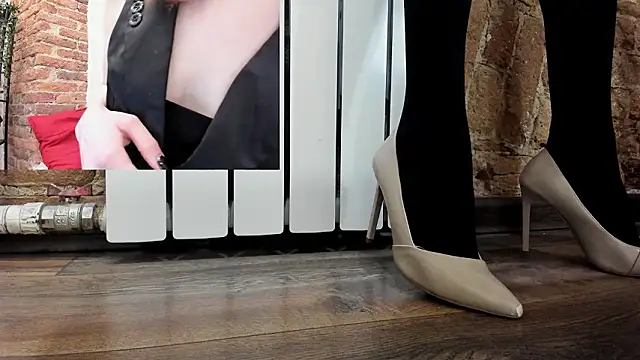 ElizaNik  online show from 03.21.26