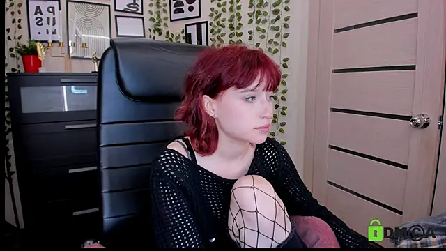 ElizaNik  online show from 06.14.26