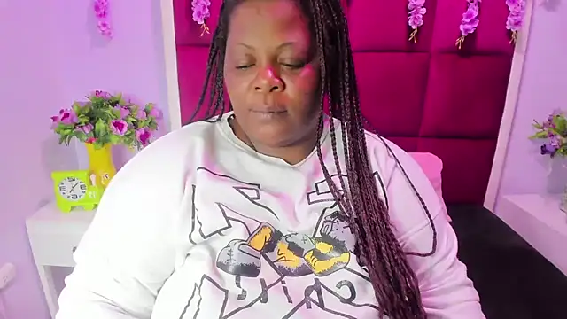 rocio bbw  online show from 12.05.25