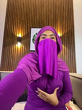 Snapshot of saray_halam chatting on 03.19.25 saray halam online show from 03.19.25