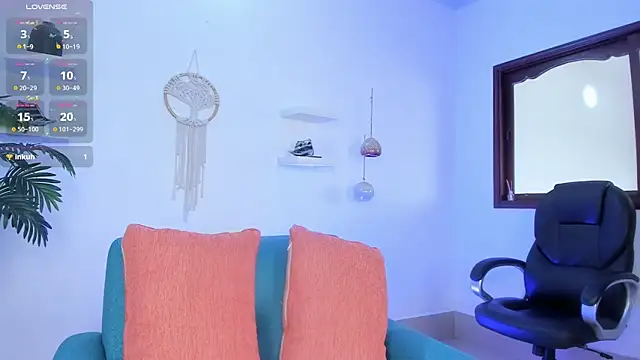 Snapshot of saray_halam chatting on 09.22.25 saray halam online show from 09.22.25