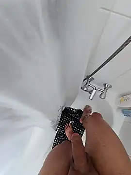 Snapshot of THOMS-90 chatting on 01.27.25 THOMS-90 online show from 01.27.25