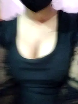 Snapshot of Shivani_Tivari chatting on 12.11.24 Shivani Tivari online show from 12.11.24