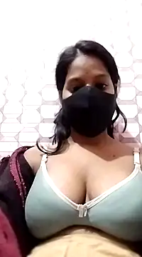 Snapshot of Shivani_Tivari chatting on 12.26.24 Shivani Tivari online show from 12.26.24