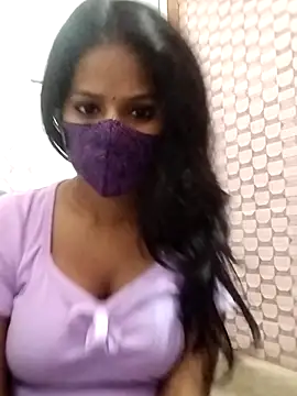 Snapshot of Shivani_Tivari chatting on 02.13.25 Shivani Tivari online show from 02.13.25