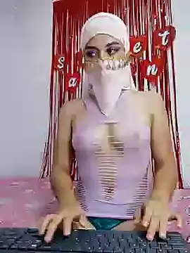 Aaliyah Salma online show from 02.19.25