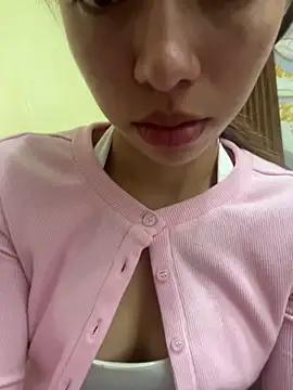 Snapshot of Aaliyah_Salma chatting on 05.31.26 Aaliyah Salma online show from 05.31.26
