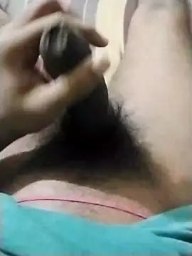 Snapshot of Muscular02 chatting on 03.21.25 Muscular02 online show from 03.21.25