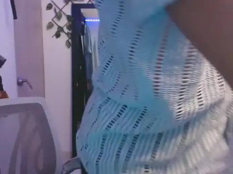 Snapshot of MarceloMilk chatting on 09.22.25 MarceloMilk online show from 09.22.25