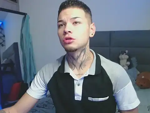Snapshot of MarceloMilk chatting on 10.14.25 MarceloMilk online show from 10.14.25